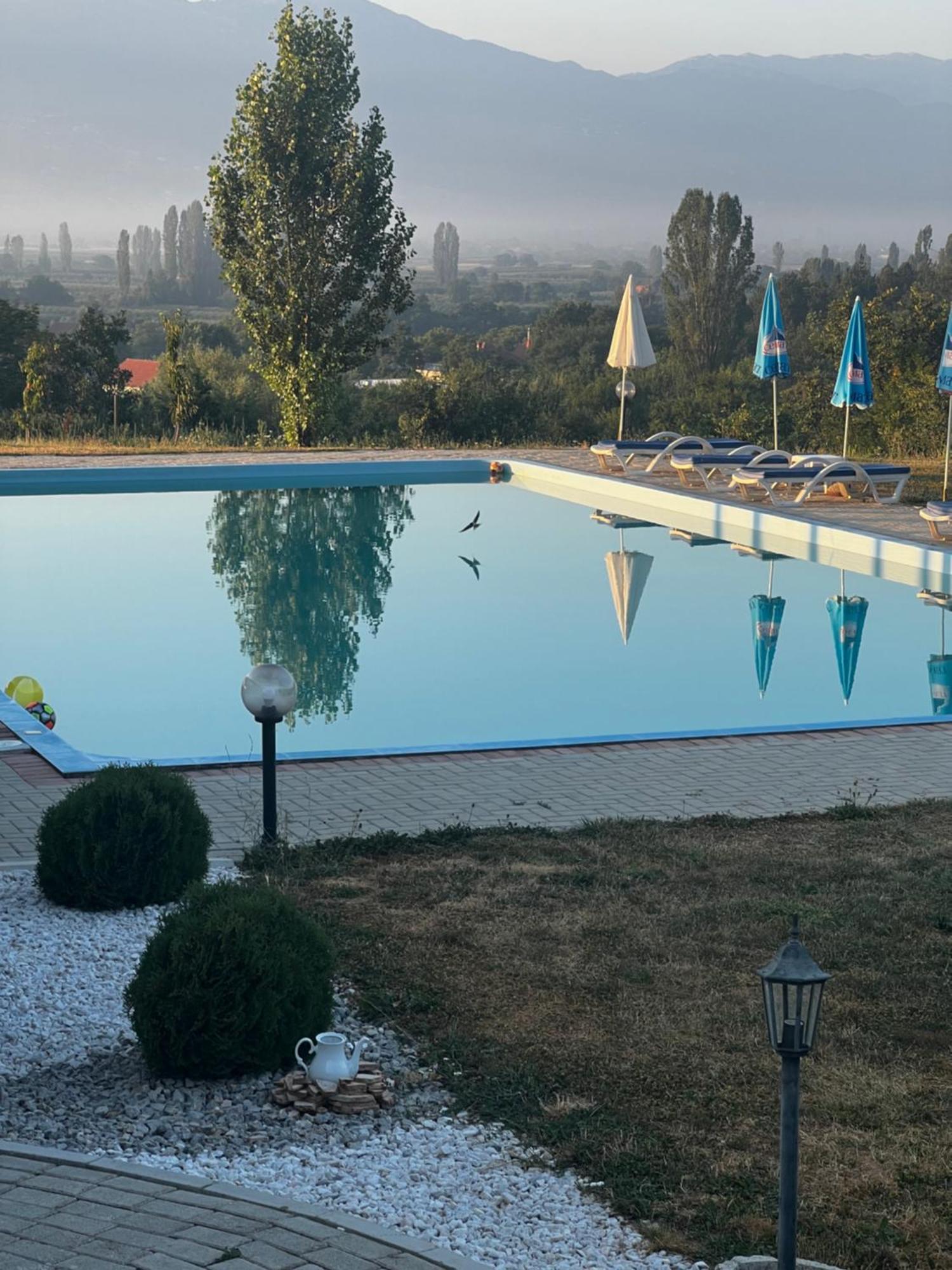 Complex Praga Hotel Gorno Lakocerej Exterior foto